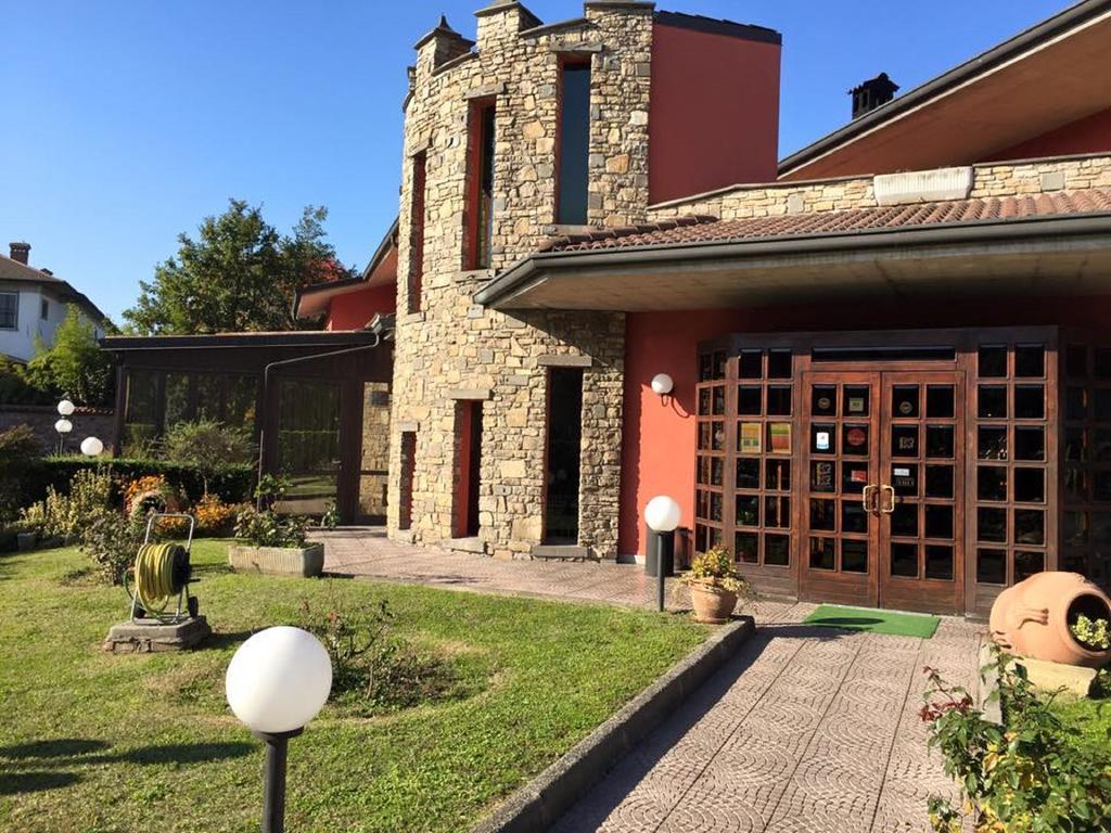 Il Leone D'Oro Hotel Telgate Exterior photo